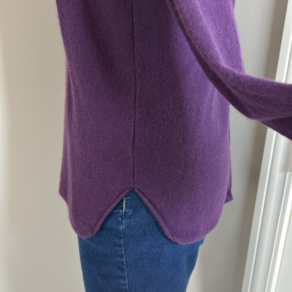 BODEN Cashmere Sweater Button Back Crewneck Long Sleeve Jumper Purple Sz 4 - Picture 5 of 9